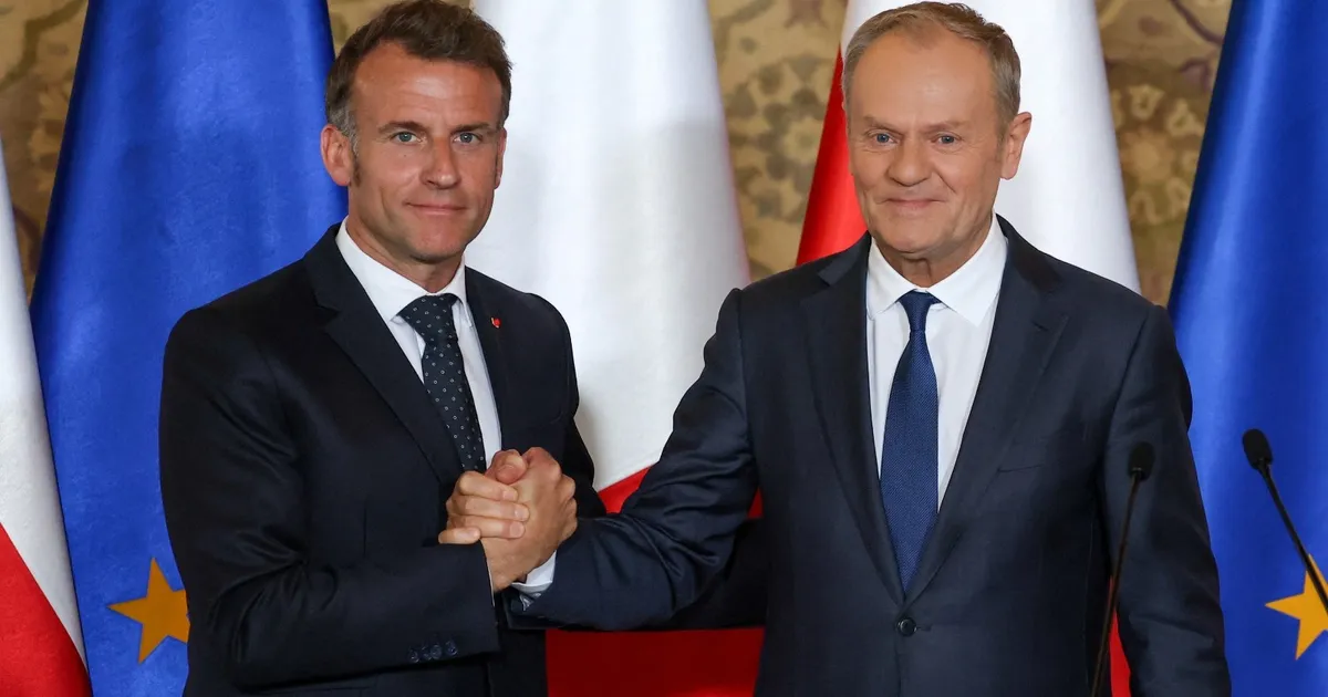 لتعزيز "الردع ضد روسيا".. فرنسا وبولندا تبحثان إجراء مناورات نووية