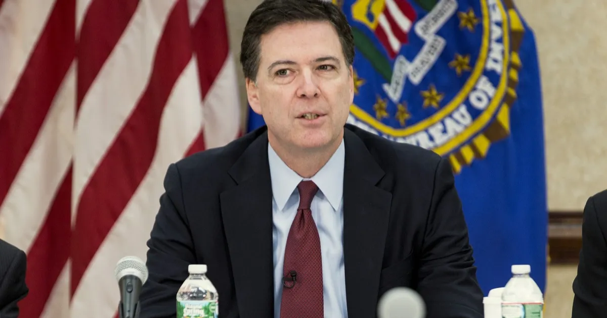مدير FBI السابق يدفع ببراءته أمام القضاء الفيدرالي في تهم جاءت بدعوات من ترمب