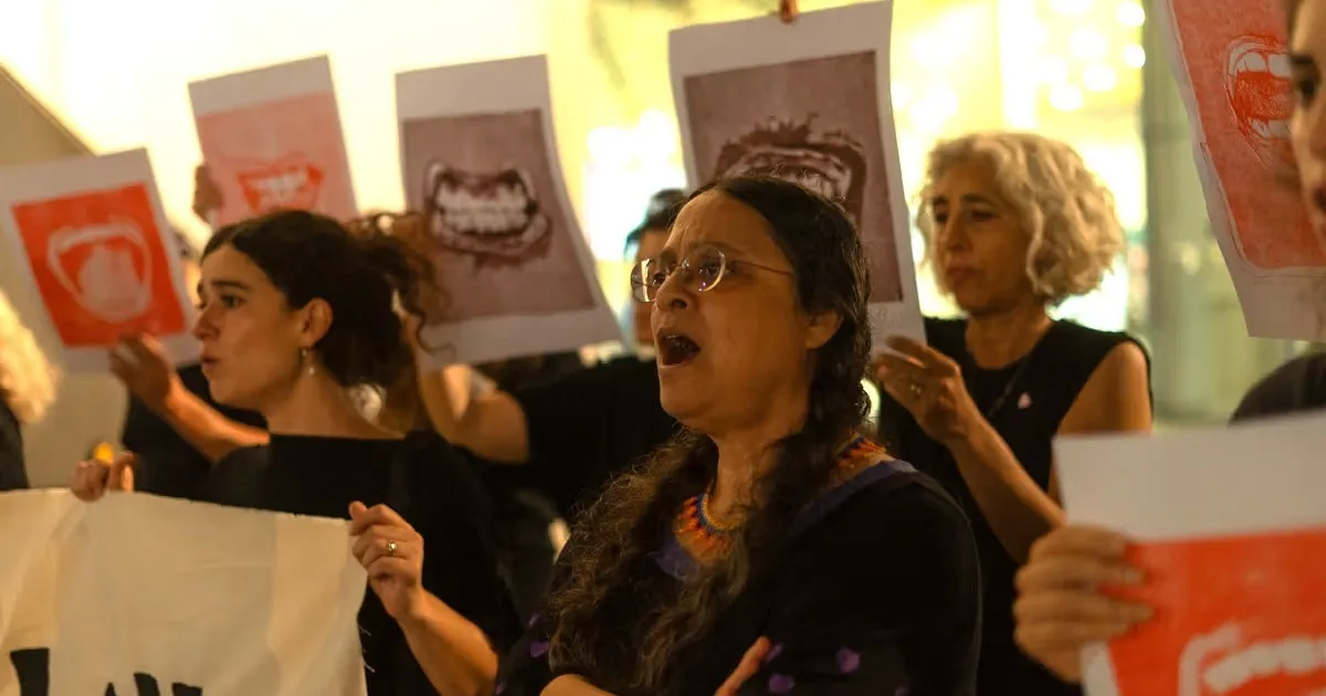 شعراء وفنانون إسرائيليون ضد الإبادة الثقافية وتدمير غزة