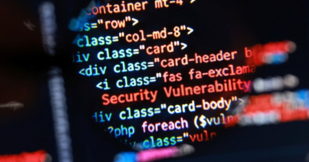 ثغرات PHP.. توقف 32 خدمة حكومية وتعطل 4 جزئياً في بريطانيا