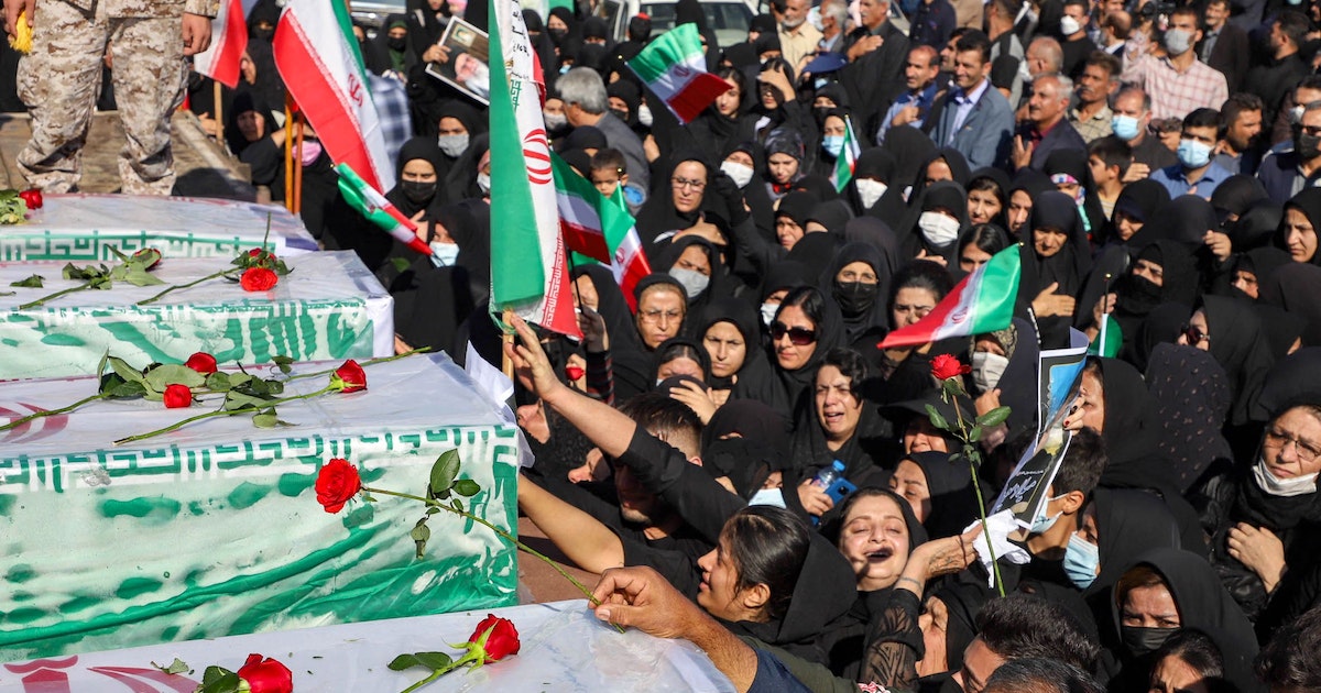 إيران تلجأ إلى الإصلاحيين للخروج من أزمة الاحتجاجات الشرق للأخبار