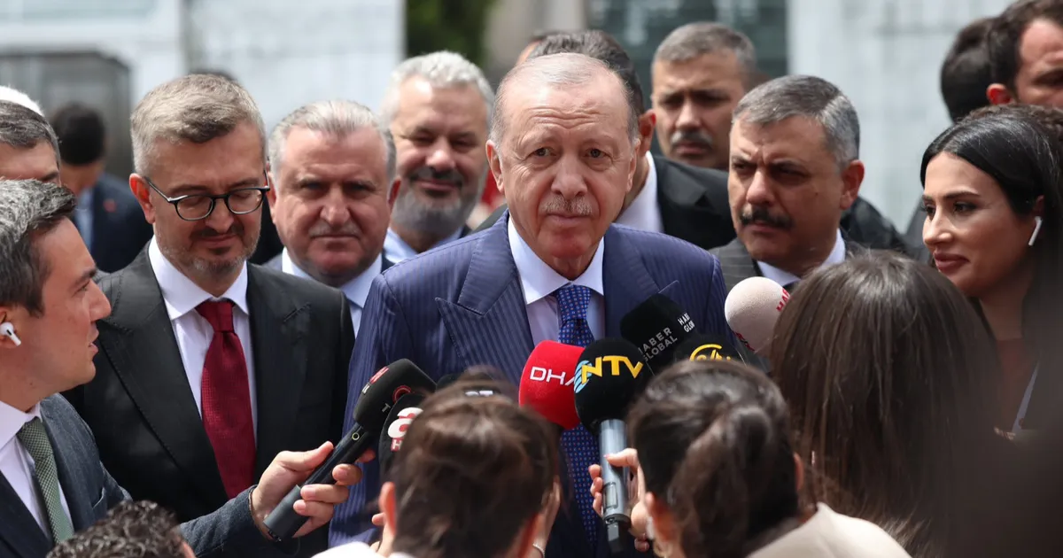 أردوغان: لا علاقة للحكومة بالصراع داخل حزب الشعب.. ولن نسمح بالفوضى