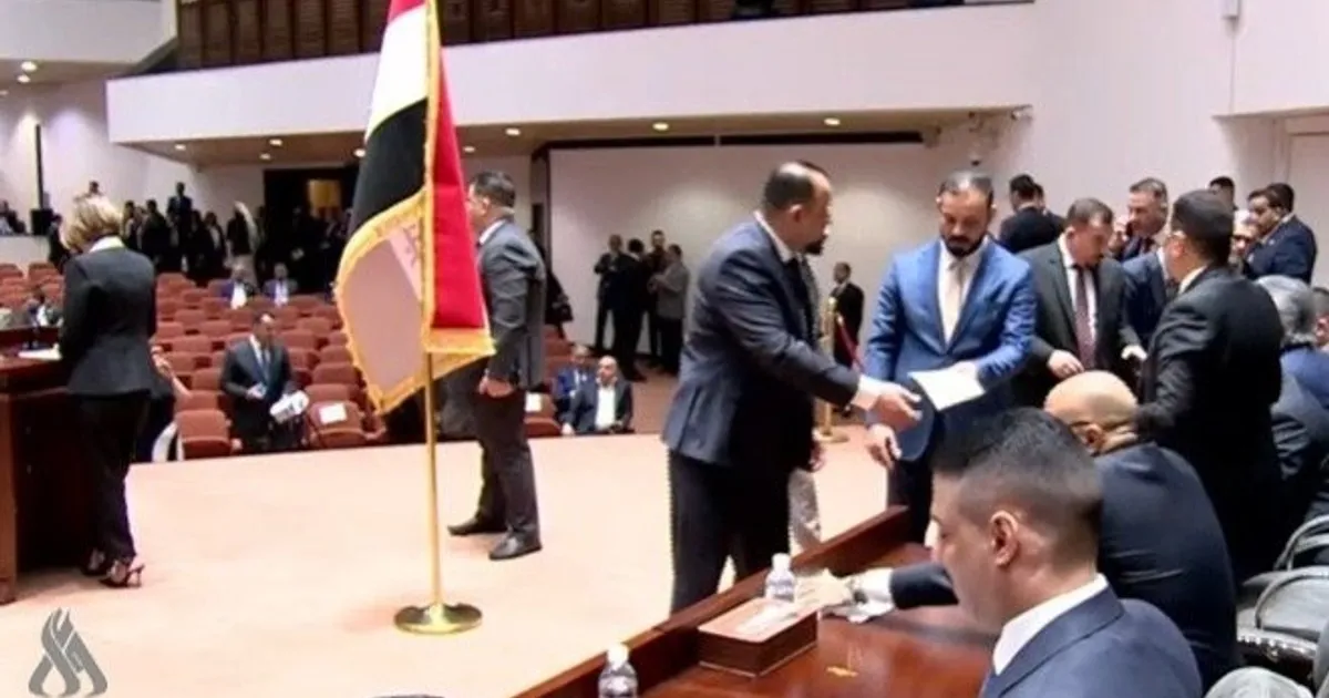 بدأ مجلس النواب العراقي، السبت، إجراءات انتخاب رئيس جديد للجمهورية.