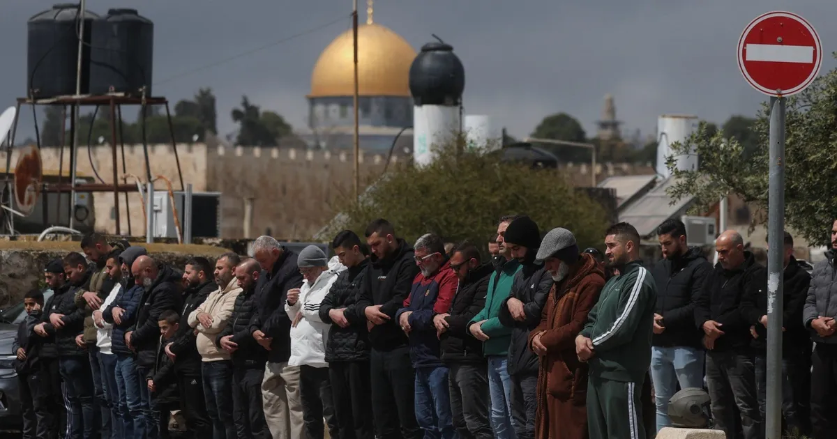 وجددوا إدانتهم لاستمرار إغلاق أبواب المسجد الأقصى أمام المصلين لمدة 30 يوماً متتالية.