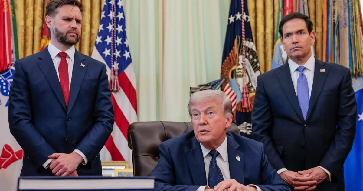 ترمب: إيران ترغب في إجراء محادثات.. وستقدم عرضاً يلبي مطالبنا