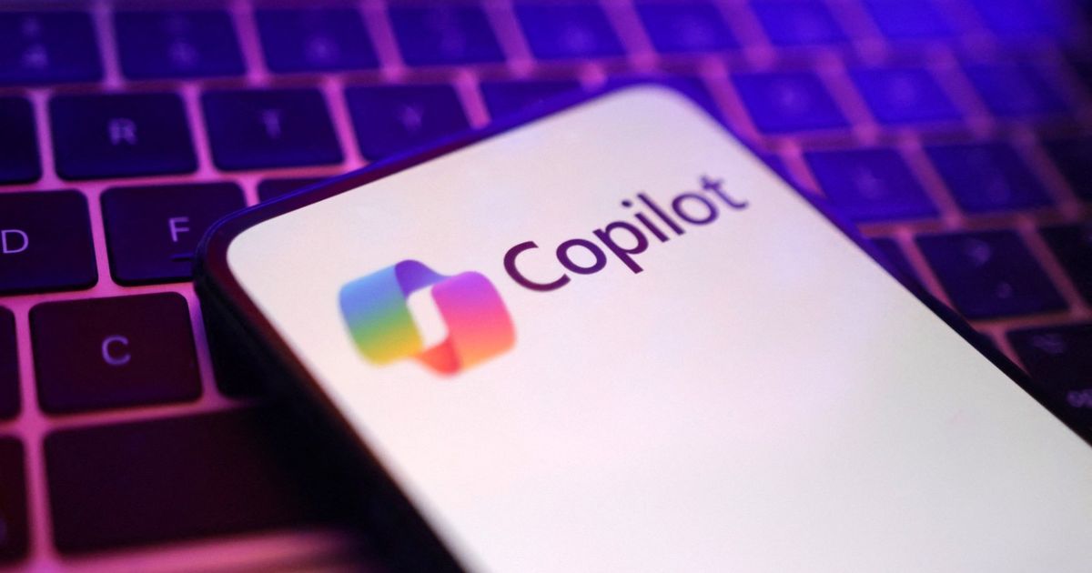 مايكروسوفت تُشعل سباق الذكاء الاصطناعي بنماذج مطورة داخلياً