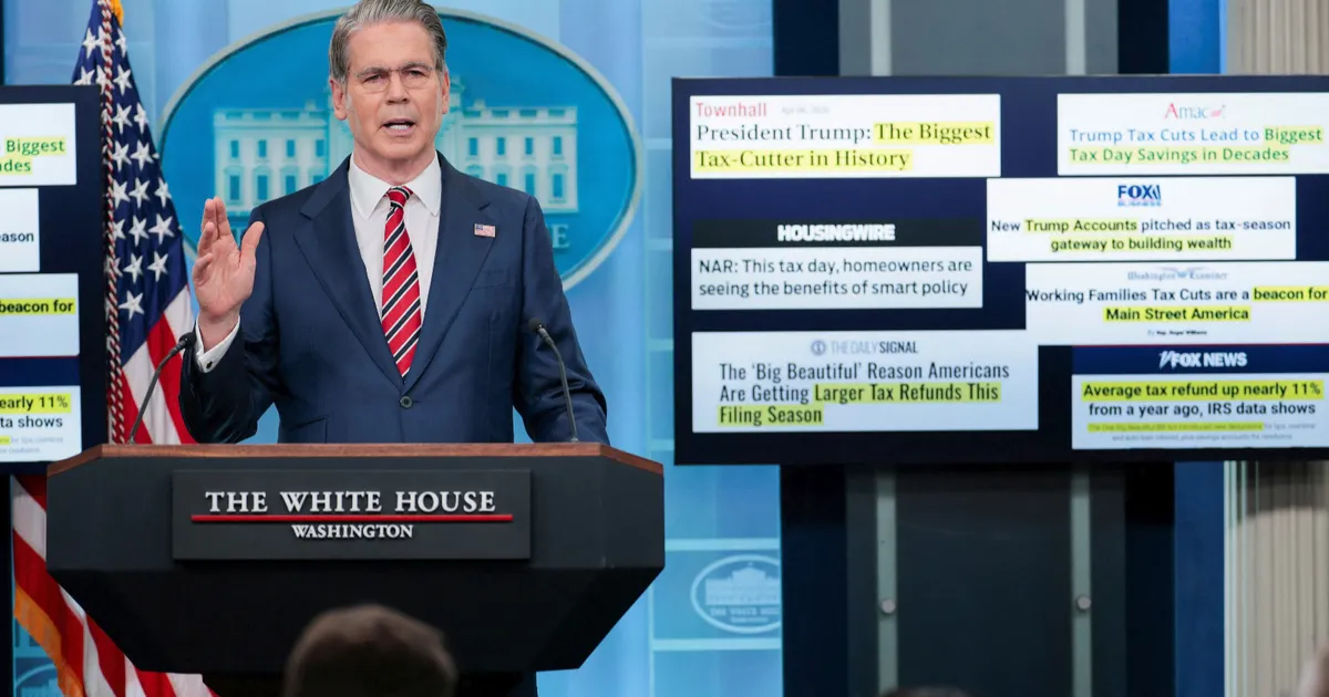 واشنطن تفرض عقوبات جديدة على 14 جهة مرتبطة بتسليح إيران