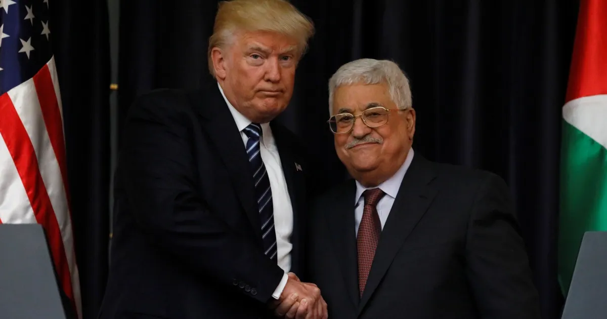 محمود عباس عقب رد "حماس" و"إعلان ترمب": السيادة على غزة لدولة فلسطين