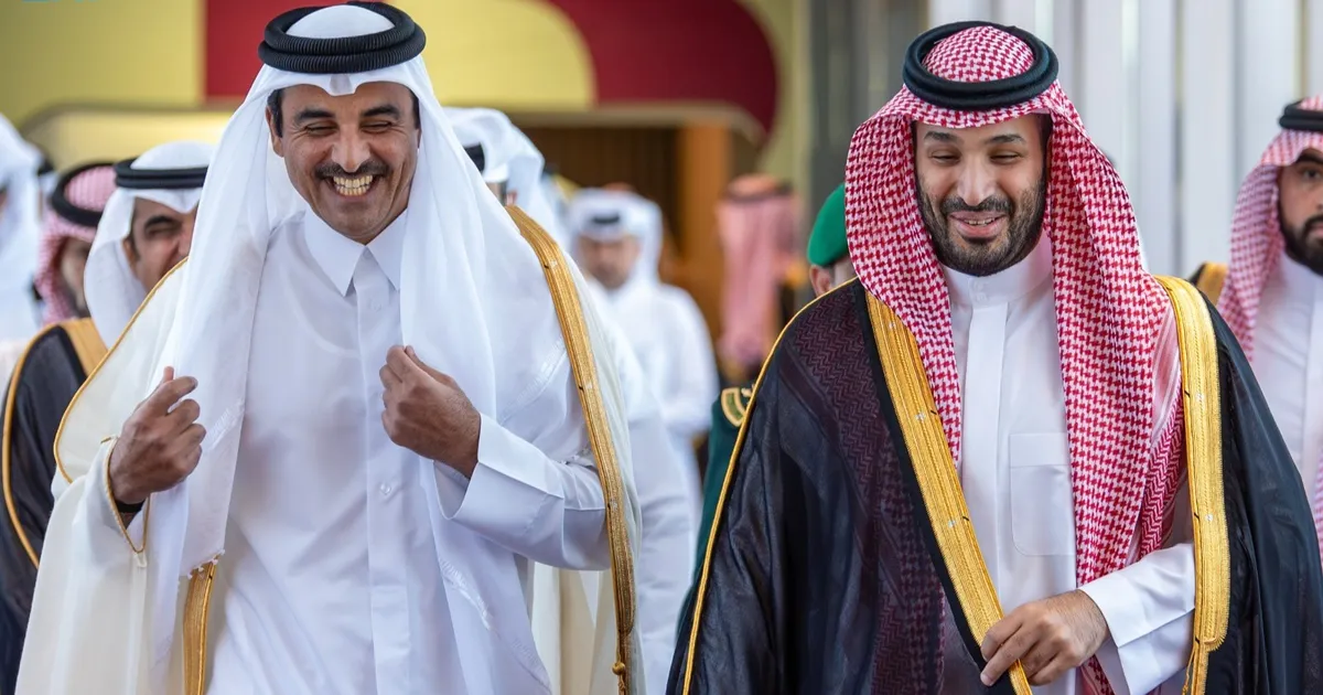 ولي العهد السعودي وأمير قطر يبحثان تطورات الأوضاع في المنطقة