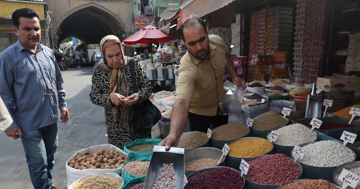 طهران ترد على مقترح واشنطن وتستبعد النووي حالياً: مستعدون لحل دبلوماسي