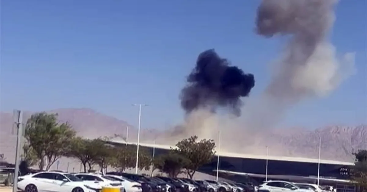 مسيرة أطلقت من اليمن تصيب صالة الوصول بمطار رامون بإسرائيل وتعطل الملاحة