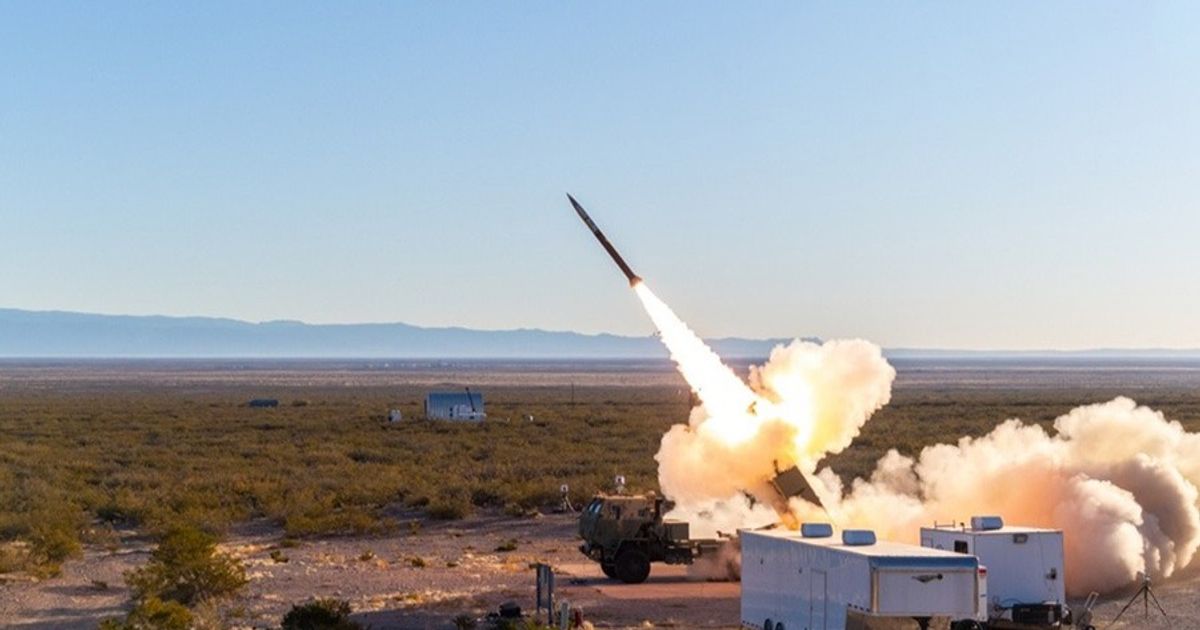 أميركا تبدأ الإنتاج الموسع لنظام إطلاق الصواريخ GMLRS ذات المدى الممتد