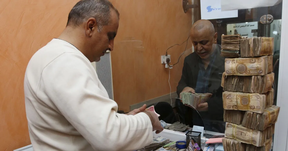 العراق.. سعر صرف الدولار يواصل الارتفاع في السوق الموازية
