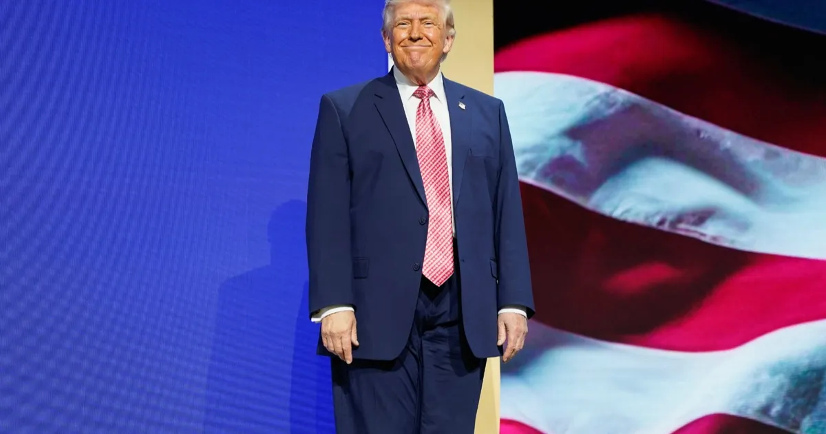 تصريحات ترمب المتضاربة بشأن إيران تثير ارتباكاً واسعاً حول استراتيجية واشنطن