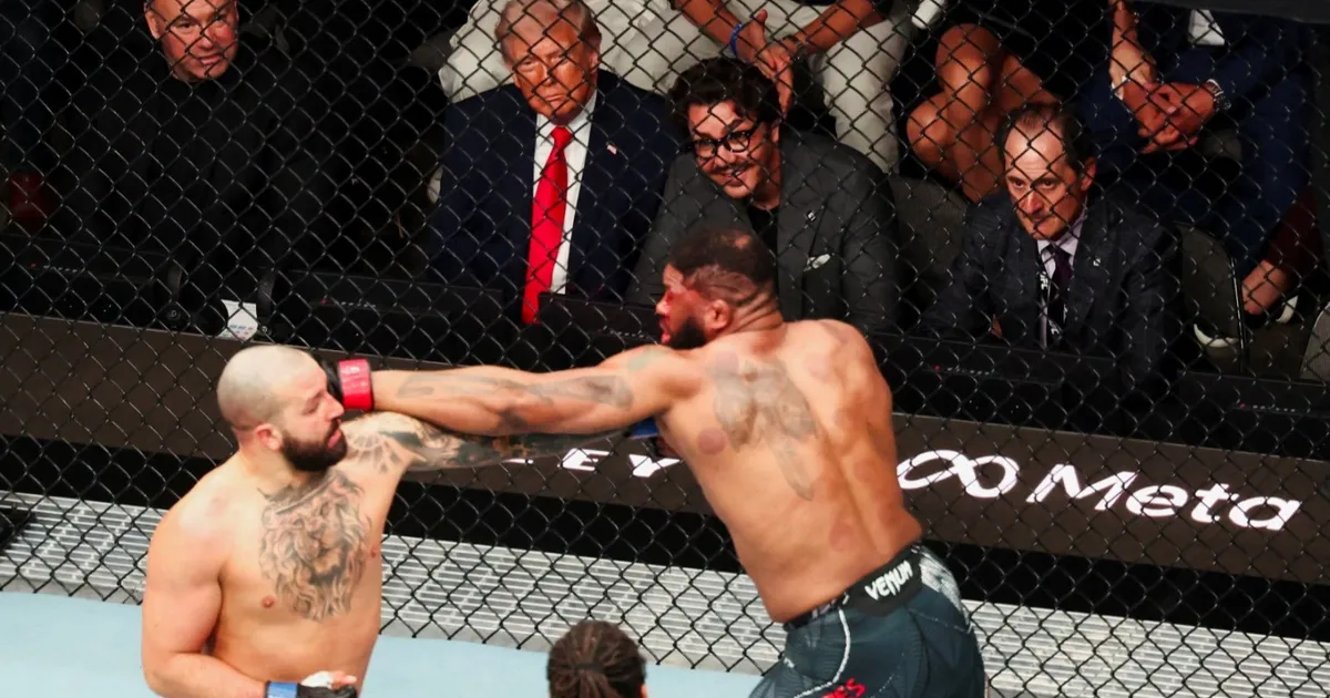 ترمب يتجاوز عقبة قضائية: نزال UFC سيقام في البيت الأبيض