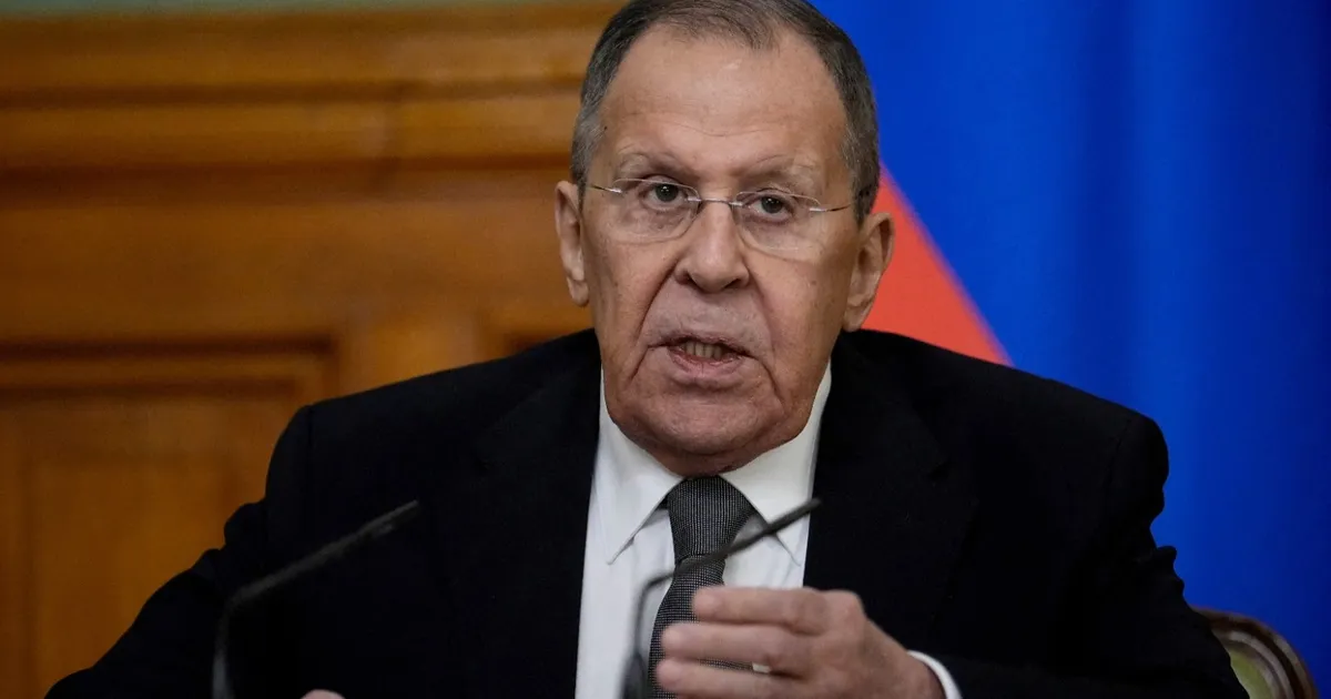لافروف: موسكو لن تسمح بنشر أي أسلحة تهدد الأمن الروسي في أوكرانيا