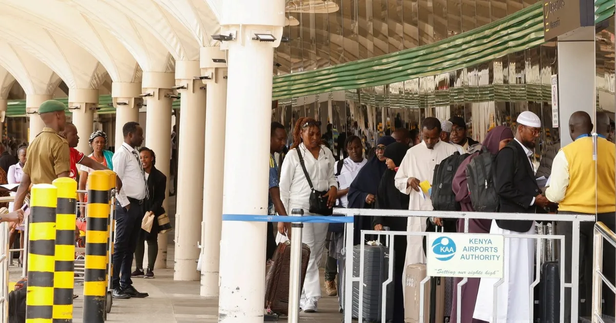 كينيا.. إضراب عمالي يتسبب بتأخير الرحلات الجوية وتعطيل حركة المسافرين