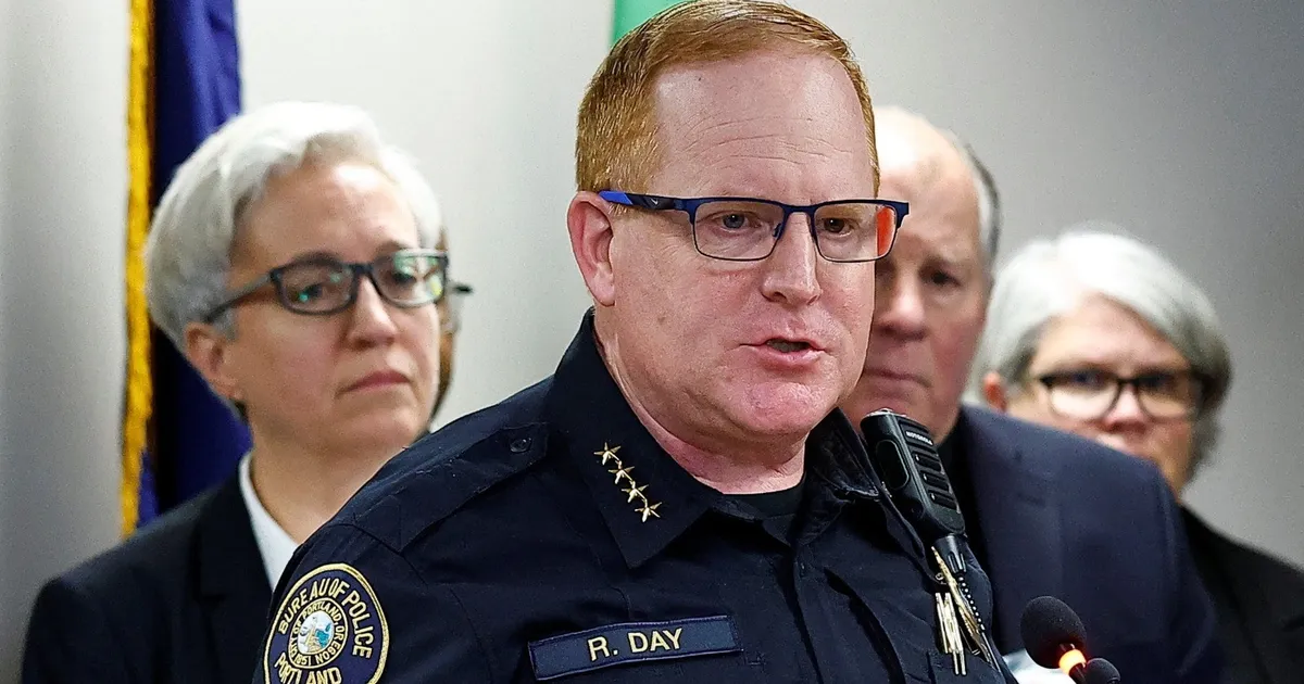 بعد حادث مينيابوليس.. ضباط الهجرة يطلقون النار على شخصين في بورتلاند