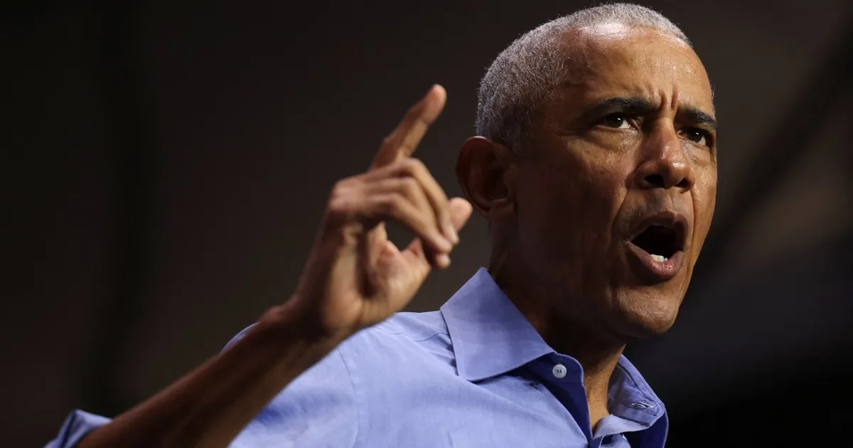 بعد ضجة كبيرة.. أوباما يوضح حقيقة "التواصل مع الكائنات الفضائية"