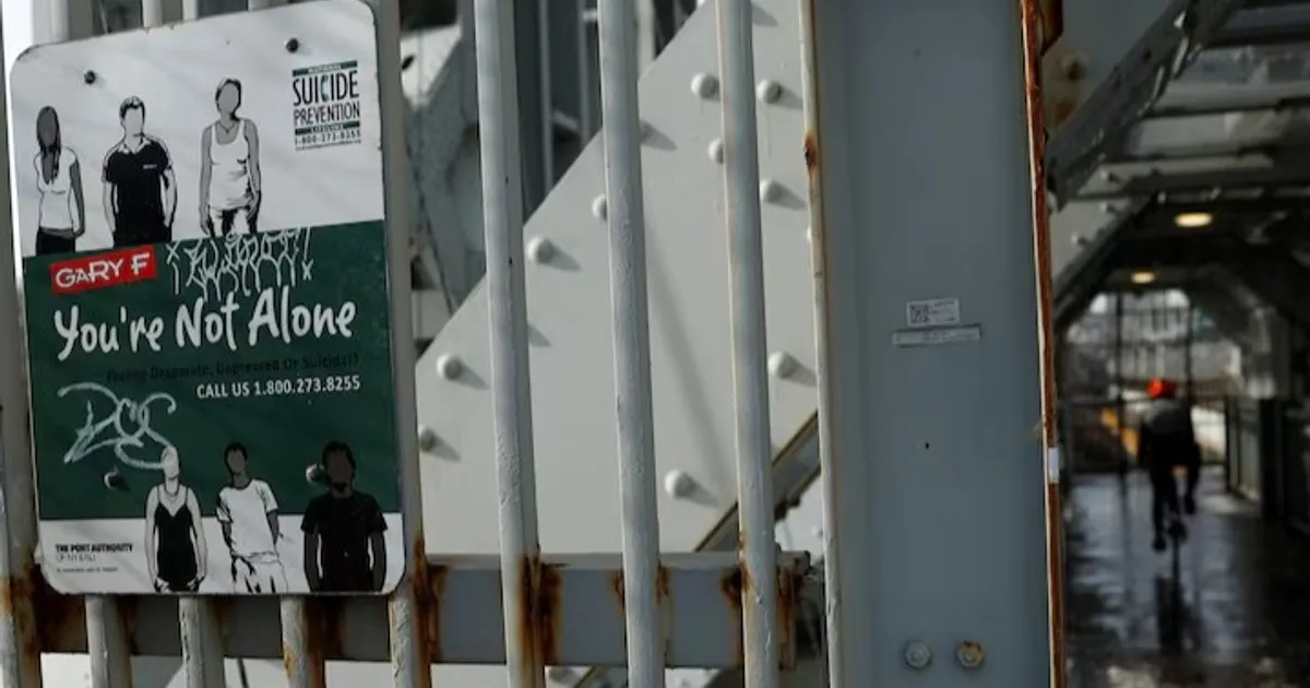 أميركا.. تراجع معدلات انتحار الشباب بعد إطلاق خط ساخن للمساعدة
