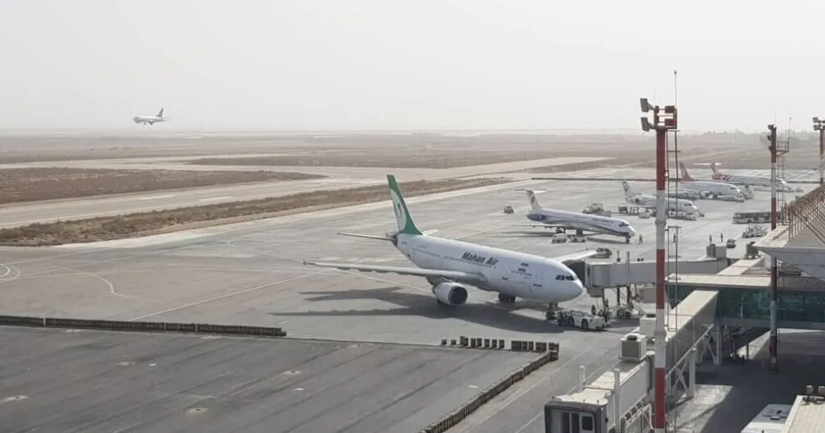 إيران تعيد فتح أجوائها تدريجيا بخطة من 4 مراحل.. تعرف عليهم؟