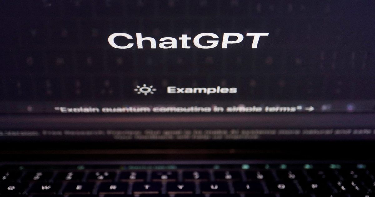 تحديث لـ ChatGPT يسمح بتنفيذ الأوامر داخل 30 تطبيقاً على حواسيب أبل