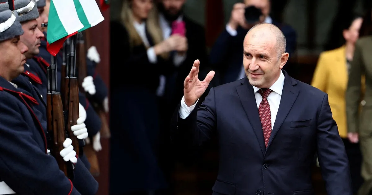 برلمان بلغاريا يوافق على حكومة راديف بعد انتصار ساحق