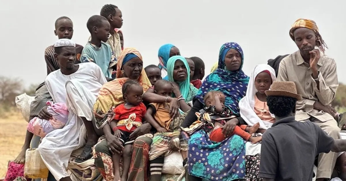 لأول مرة منذ 5 أشهر.. إسقاط جوي للجيش السوداني لمساعدات وذخائر في الفاشر