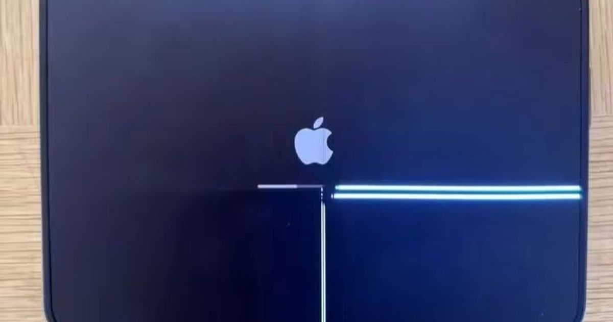 أبل تعترف بمشكلة في شاشة هواتف iPhone Duo وتتعهد بتسليم أجهزة بديلة
