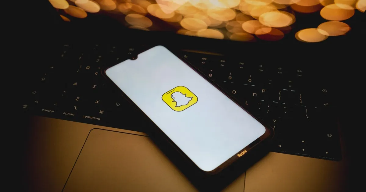 سناب شات يتيح خاصيتَي "الاحتفاظ الدائم" بالمحادثات و"سلسلة المجموعات"