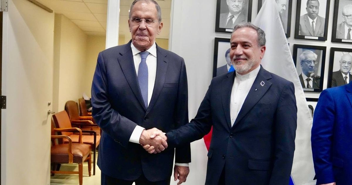عراقجي ولافروف يلتقيان بنيويورك: لا بديل عن تسوية دبلوماسية لحرب إيران
