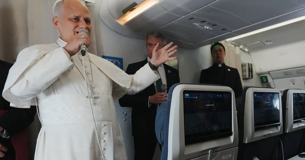 بابا الفاتيكان يندد بقتل المحتجين في إيران ويجدد رفضه للحرب