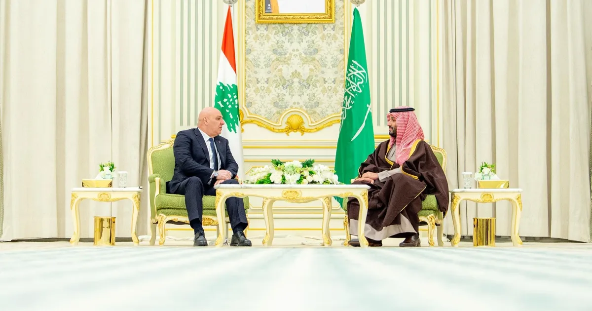 ولي العهد السعودي يتلقى اتصالاً هاتفياً من الرئيس اللبناني