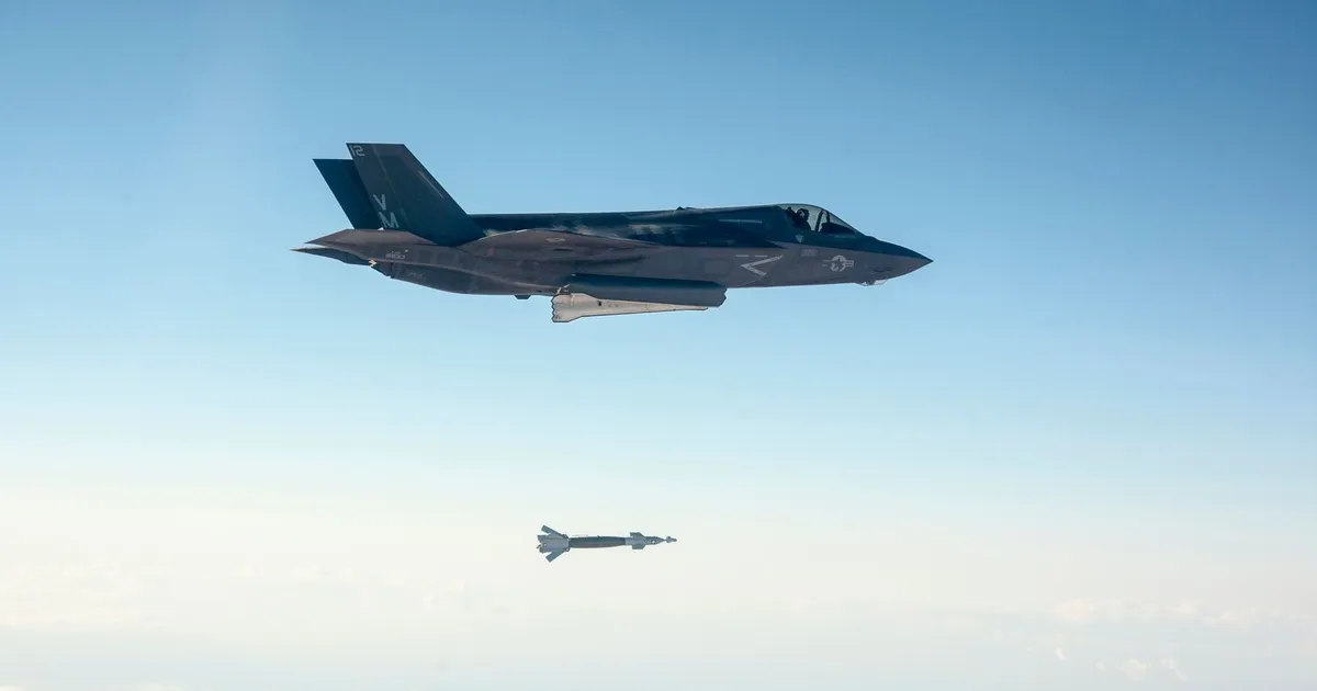 اقرأ الخبر إن فاتك: تكشف الحرب الأميركية في إيران عن اختبار استراتيجي لقدرة واشنطن على إدارة مخزونها العسكري.