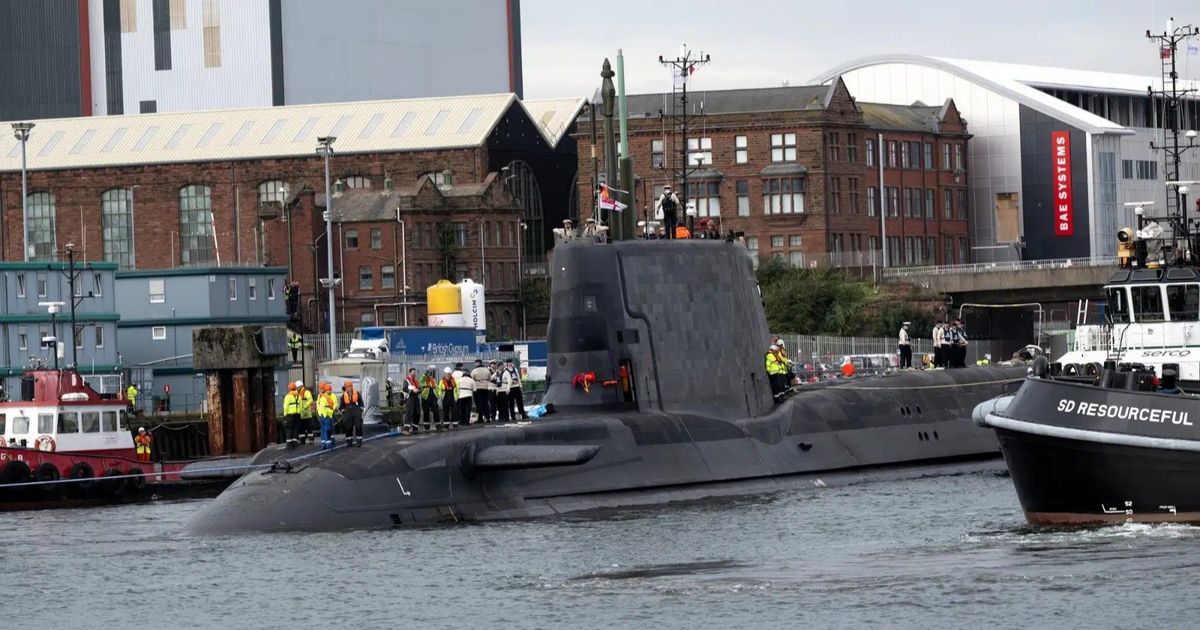 HMS Agamemnon.. بدء اختبار أحدث غواصات بريطانيا النووية الهجومية
