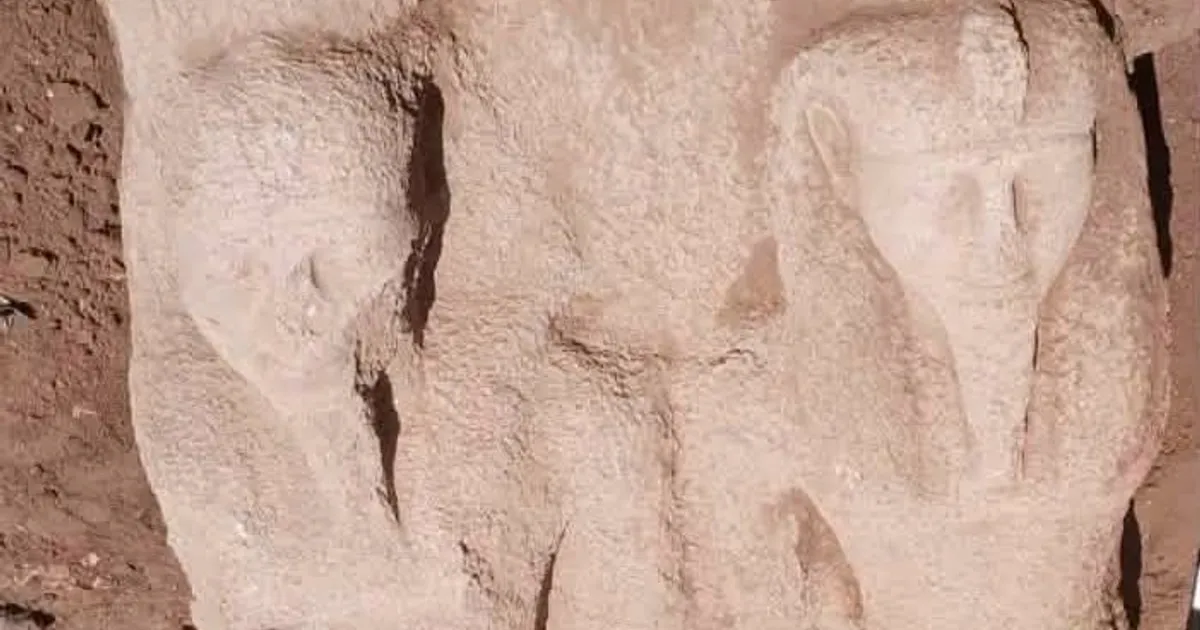 مصر.. الكشف عن تمثال ضخم ربما يصور الملك رمسيس الثاني