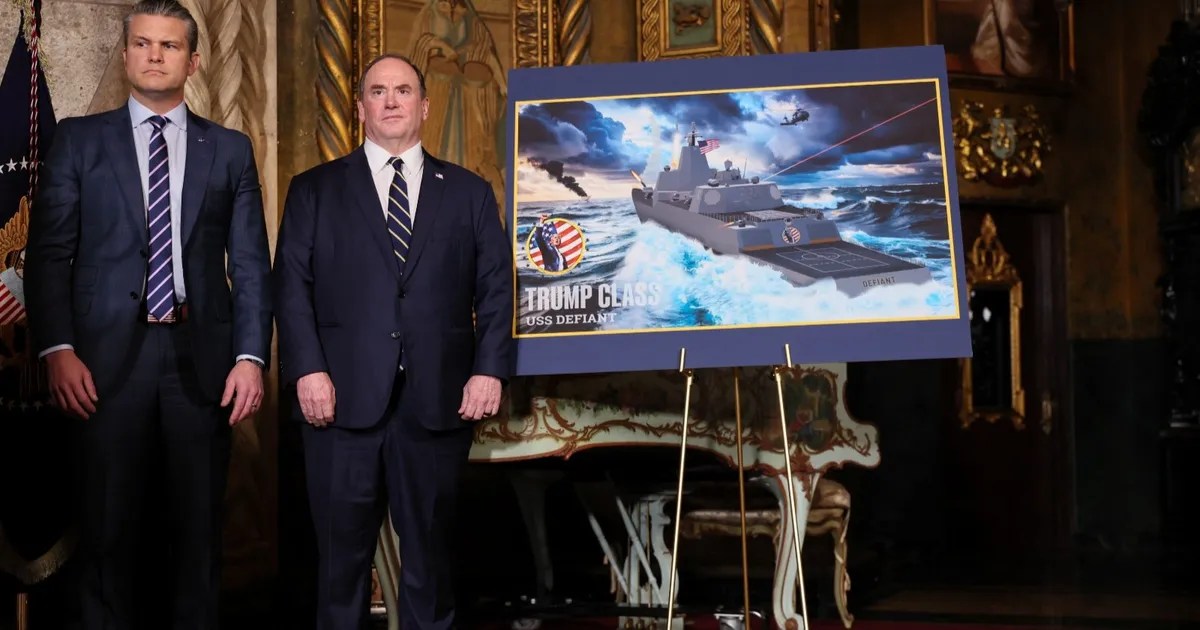 "بشكل فوري".. وزير البحرية الأميركي جون فيلان يغادر إدارة ترمب