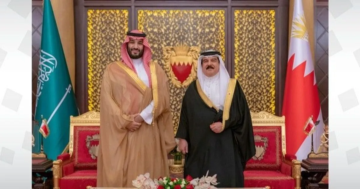 ولي العهد السعودي: نقف إلى جانب البحرين في الدفاع عن أمنها واستقرارها