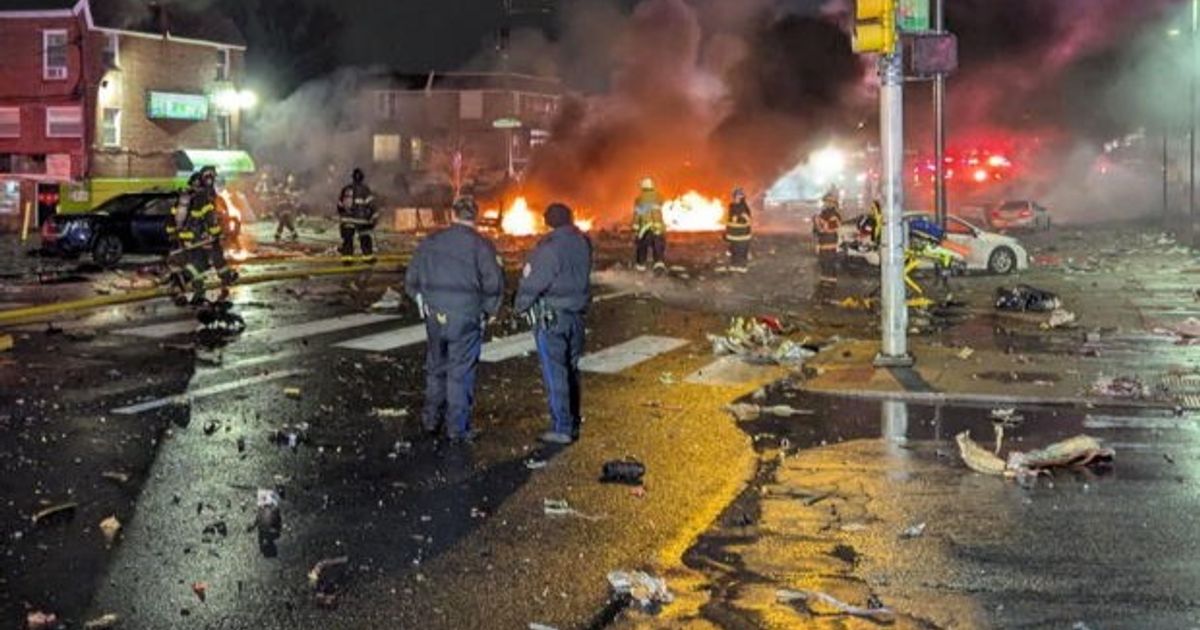 フィラデルフィアの救急車は、子供を含む6人でcrash落しました
