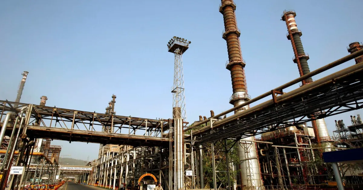 الهند.. شركات التكرير تتجنب النفط الروسي لإبرام اتفاق تجاري مع واشنطن