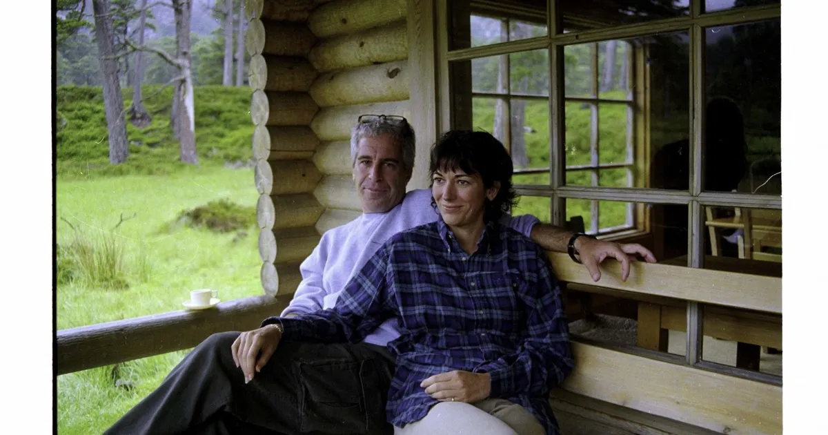 وثائق تكشف تعامل بنك UPS مع شريكة إبستين لسنوات بعد اعتقاله