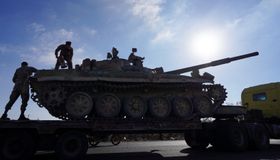 سوريا تتمسك بحق الدفاع عن أراضيها عقب استهداف إسرائيل آليات الجيش في السويداء