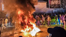 احتجاجات إيران| بيزشكيان يطلب الوقت والضحايا يتزايدون.. وترمب يدرس خيارات مفتوحة