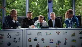 خطة ترمب للسلام.. وفد أوكراني إلى واشنطن وماكرون وزيلينسكي يجتمعان الاثنين