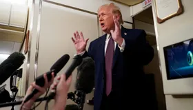 وسط تلويح بعمل عسكري.. ترمب: قادة إيران طلبوا التفاوض وقد نضطر للتحرك قبل أي اجتماع