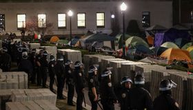 شرطة نيويورك تقتحم جامعة كولومبيا لفض احتجاجات حرب غزة وتعتقل عشرات الطلاب