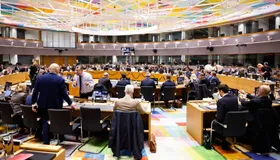 "ضغوط ترمب" بشأن أصول روسيا المجمدة تختبر تماسك الاتحاد الأوروبي في قمة مرتقبة