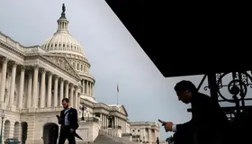 مجلس النواب الأميركي يقر مشروع قانون لإلغاء عقوبات قيصر على سوريا