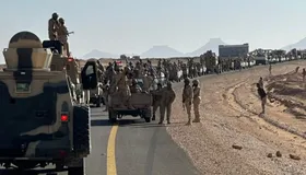 اليمن.. محافظ حضرموت يعلن إطلاق عملية "استلام المعسكرات" لاستعادة المواقع العسكرية سلمياً