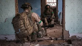 مسؤول أوروبي: واشنطن تضغط على أوكرانيا للتخلي عن دونباس "بطريقة أو بأخرى"